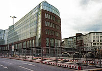 Betonleitschwellen rot-weiß Betonleitschwellen rot-weiß